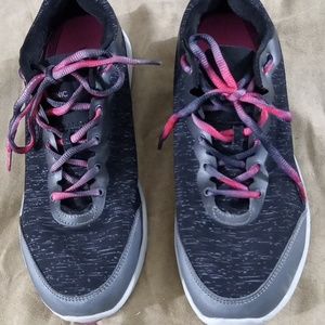 Vionic sneakers size 11